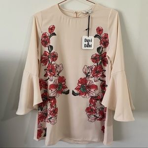 Women’s Davi & Dani Floral Bell Sleeve Tan Cream Ivory Dress New S